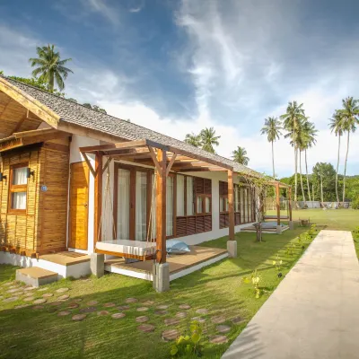 Rest Sea Resort Koh Kood Hotels near We Ao Jark Bay and Beach