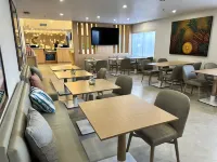 Comfort Suites at Tucson Mall - breakfast
