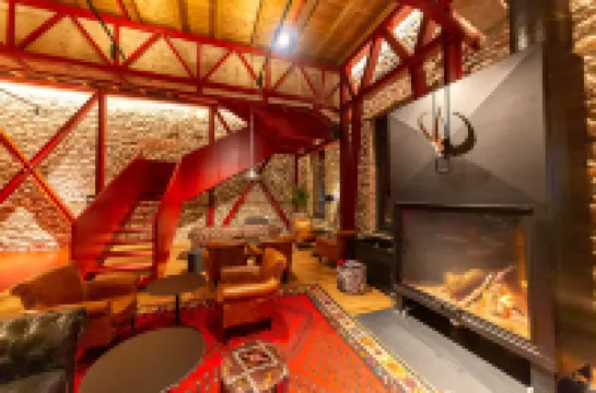 Melesin Distillery Hotels in Kolonje District