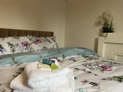 Park View Residence-Northolt - Near Tube Hotels near Islip Manor Park