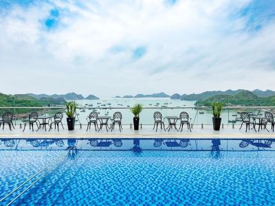 Cat ba Paradise Hotel - Sky Bar & Massage