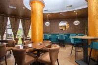 Hotel Grand - breakfast
