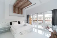 Sea Shell Resort Hotels in Gili Trawangan