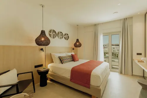 Opal Paros - 4-Star