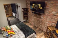 Aux 3 Nuances Suites Privatives & Spa Hotels in Calais