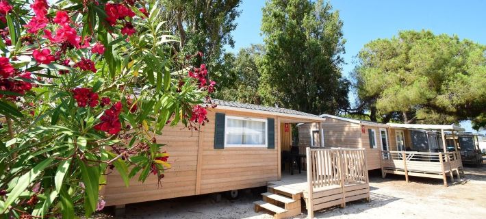 Camping la Bergerie Plage Hotels in Hyères
