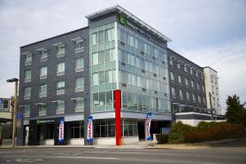 Holiday Inn Express & Suites JERSEY CITY - HOLLAND TUNNEL by IHG