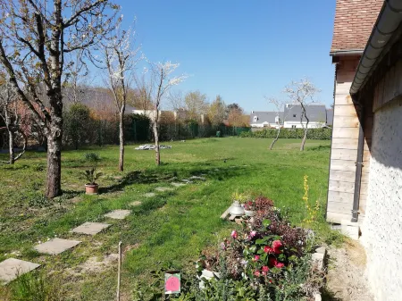 Les Granges de l'Épan Отели в г. Люин