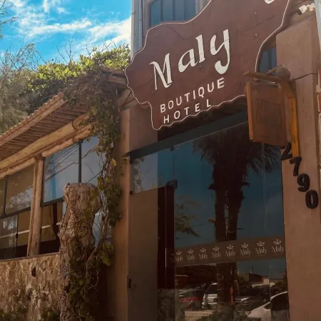 Maly Boutique Hotel Отели рядом с достопримечательностью «Пляж Сабиагуаба»