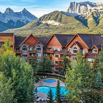 Stoneridge Mountain Resort Hotels near Three Sisters Playground