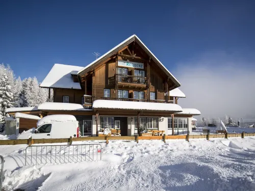 Studio Apartment on Turracherhohe Near Lake - parking