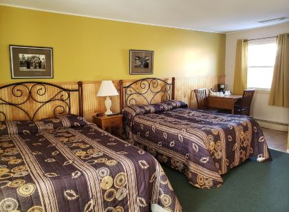 The Colonial Motel