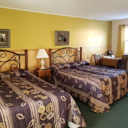 The Colonial Motel