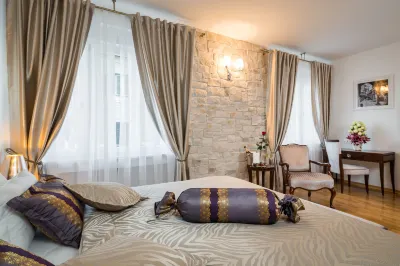 Priska Heritage Rooms
