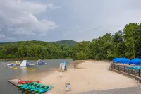 Stunning Lake Views and Community Amenities - Gorgeous Mountain Lodge