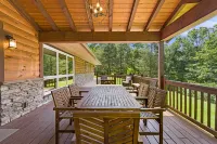 Mountain Views and Bubbling Hot Tub - Charming Multi-Family Retreat