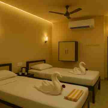 Sivamurugan Residency Rooms