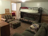 Rustic Hideaway -pets welcome, downtown- - Homestays