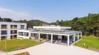 Raczi Hotel, Tur Event Center? - piscina