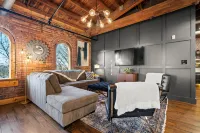 Cozy Living Area and Community Pool - Stylish Urban Retreat