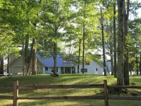 Gorgeous Gourmet Kitchen and Game Rooms - Serene Woodland Retreat