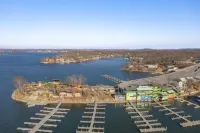 Elegant Haven - High-Speed WiFi, AC, Stunning Views