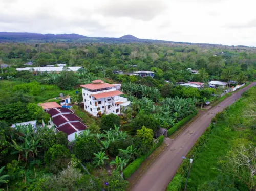 Hotel Twin Galápagos Hotels in Santa Cruz Island