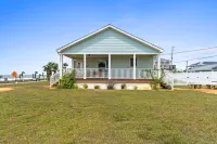 Gulf View Balcony and Cozy Living Area - Charming Beach House Escape Hotels in Port St. Joe