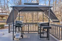 Private Hot Tub and Spacious Deck - Luxurious Tranquil Retreat