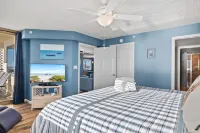 Panoramic Ocean Views and Beach Access - Luxurious Family Haven