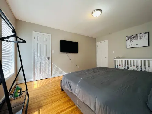 Modern Townhome w/ Balcony • Walk to FUSE Stadium