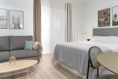 Limehome Valencia Carrer d'Antonio Ferrandis Hotels near El Saler
