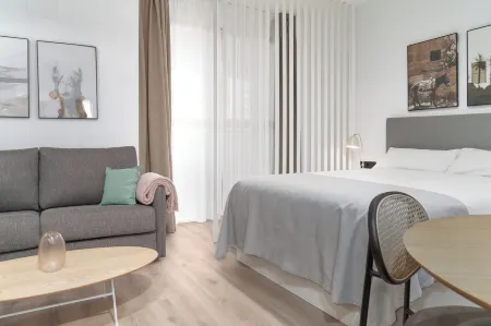 Limehome Valencia Carrer d'Antonio Ferrandis Отели в г. Horta of Valencia