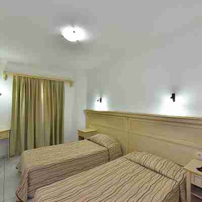 Tropicana Beach Rooms