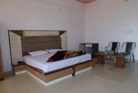 Hotel Jhansla by Grb Отели в г. Неемрана