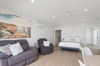 Port Lincoln Beachfront Apartments Hotels in Charlton Gully