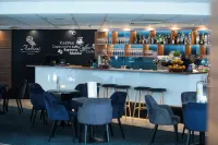Ambient Hotel & Aroma Spa - Bars