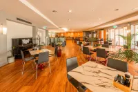 The Continental Hotel - breakfast