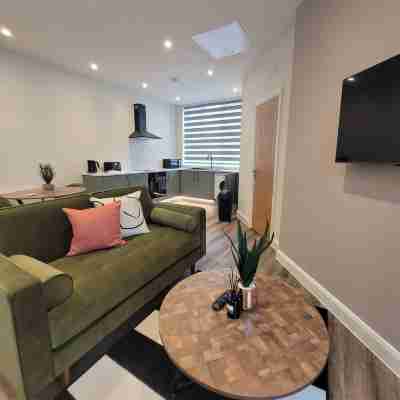 Stylish Central Studio Steps to DMU & LRI Others