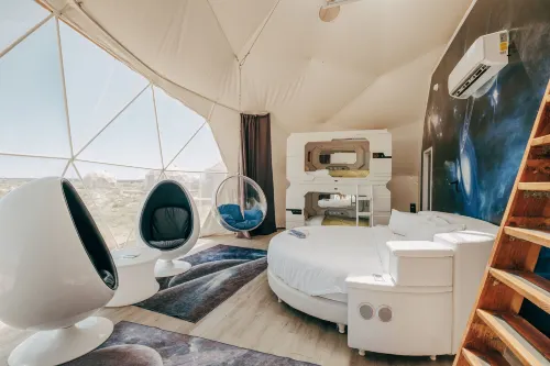 Clear Sky Resorts - Grand Canyon - Unique Sky Domes Hotels in Williams