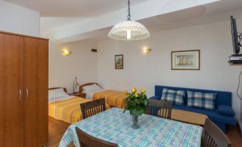 Apartments Milanović