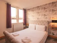 The Ben Mhor Hotel, Bar & Restaurant فنادق في غرانتاون أون سبي