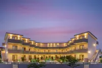 Aria Garden Suites