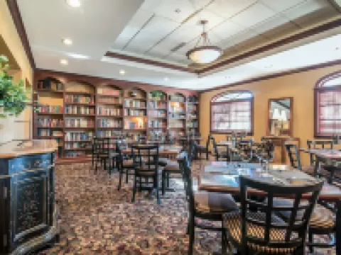 The Marx Hotel - Downtown - University Area Hotels in Oneonta