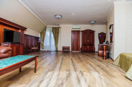 Aqua View Spa Boutique Hotel Отели рядом с достопримечательностью «Приморский парк»