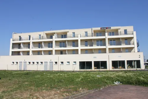 Saglam Hôtel Hotels in Goussainville