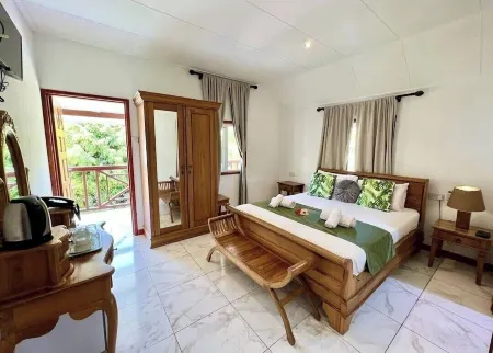 Lucy's Guesthouse Отели рядом с достопримечательностью «Анс Саурс Дарджент»