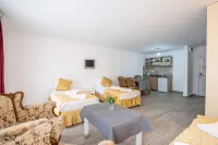 Grand Villa Sol Apart - balcony