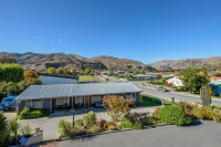Central Gateway Motel Hotels in Cromwell