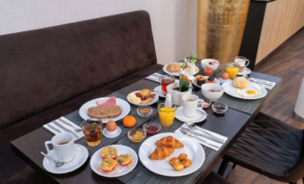 PLAZA Premium Den Haag City Center